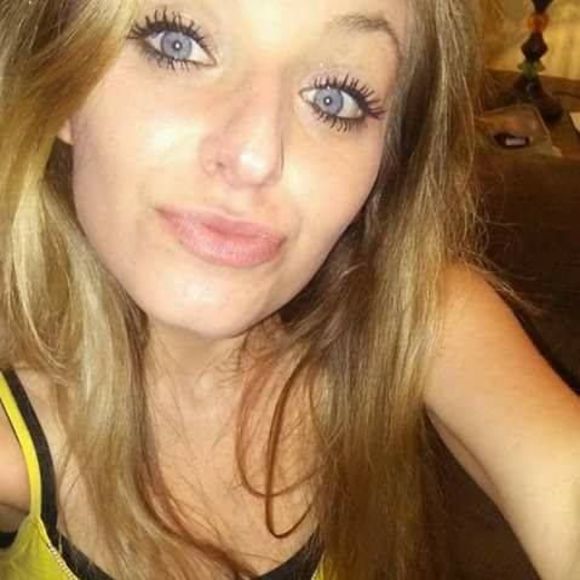Meet your Posher, Stephanie - Picture 1 of 1